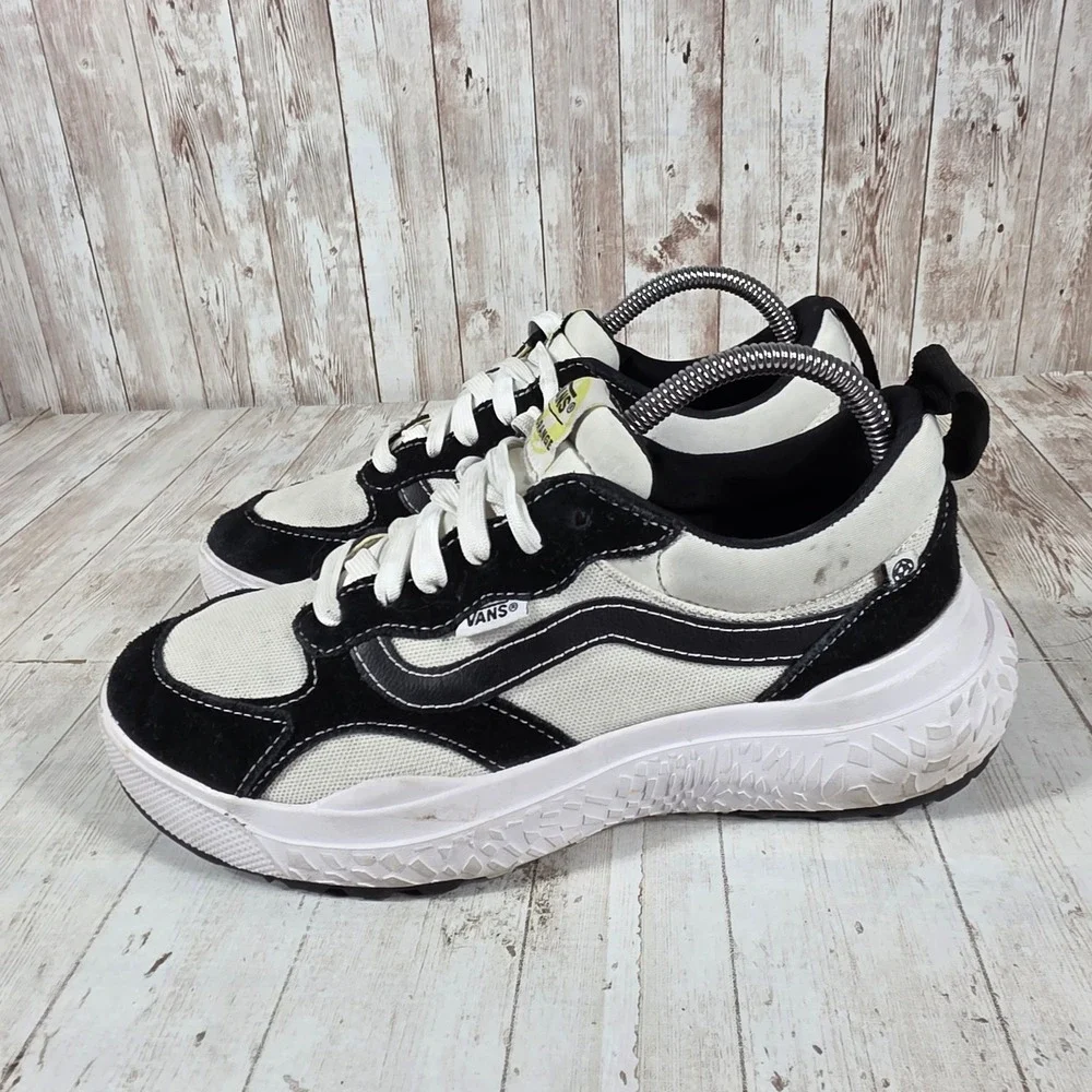 Vans UltraRange EXO Black White Suede Mesh Athletic Sneakers Womens 9 721356